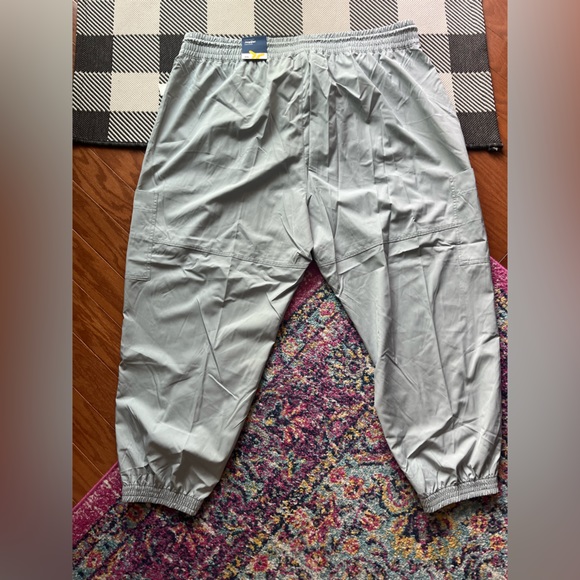 NWT XXL Old Navy Joggers 🤍 - Picture 4 of 13